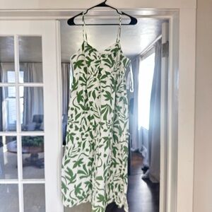 NWT Vacation cutout dress M